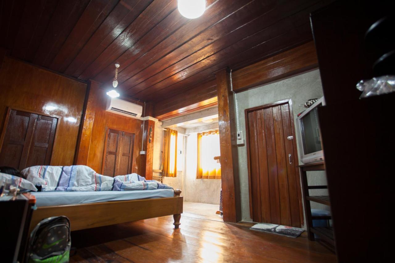 Solarcell Walking Street Homestay Ban Nong Nam Khan Exterior photo