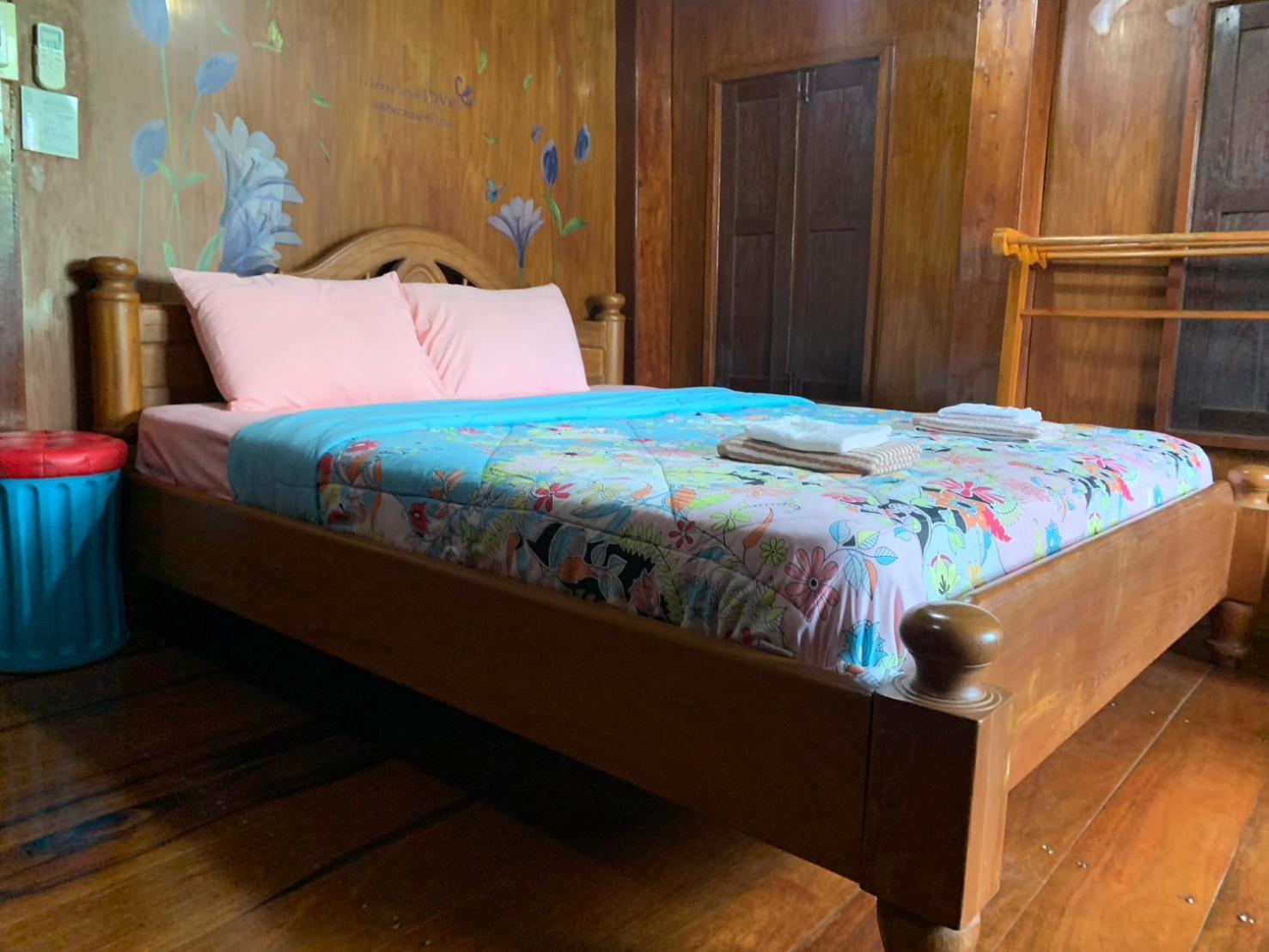 Solarcell Walking Street Homestay Ban Nong Nam Khan Exterior photo